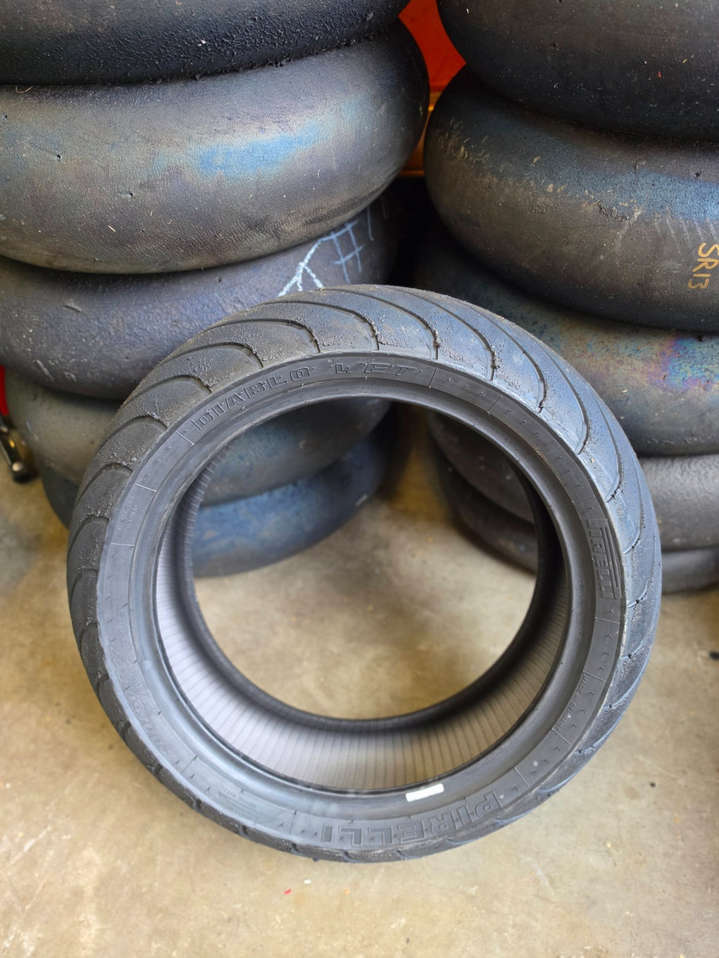 Pirelli Diablo Wet 200/60-17 part worn rear BSB scrub tyre, max feel W12