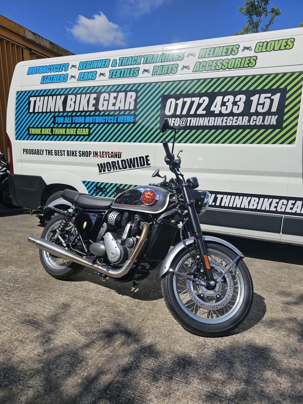 BSA Gold Star 650 - Dawn Silver