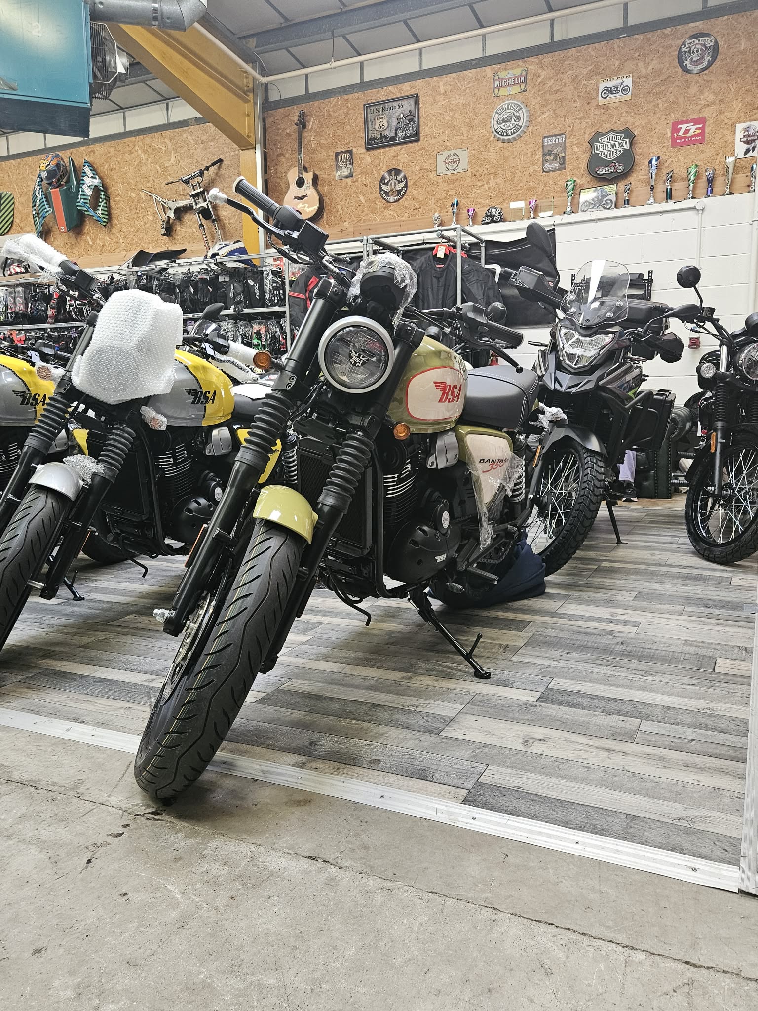 BSA Bantam 350 - Mist Green