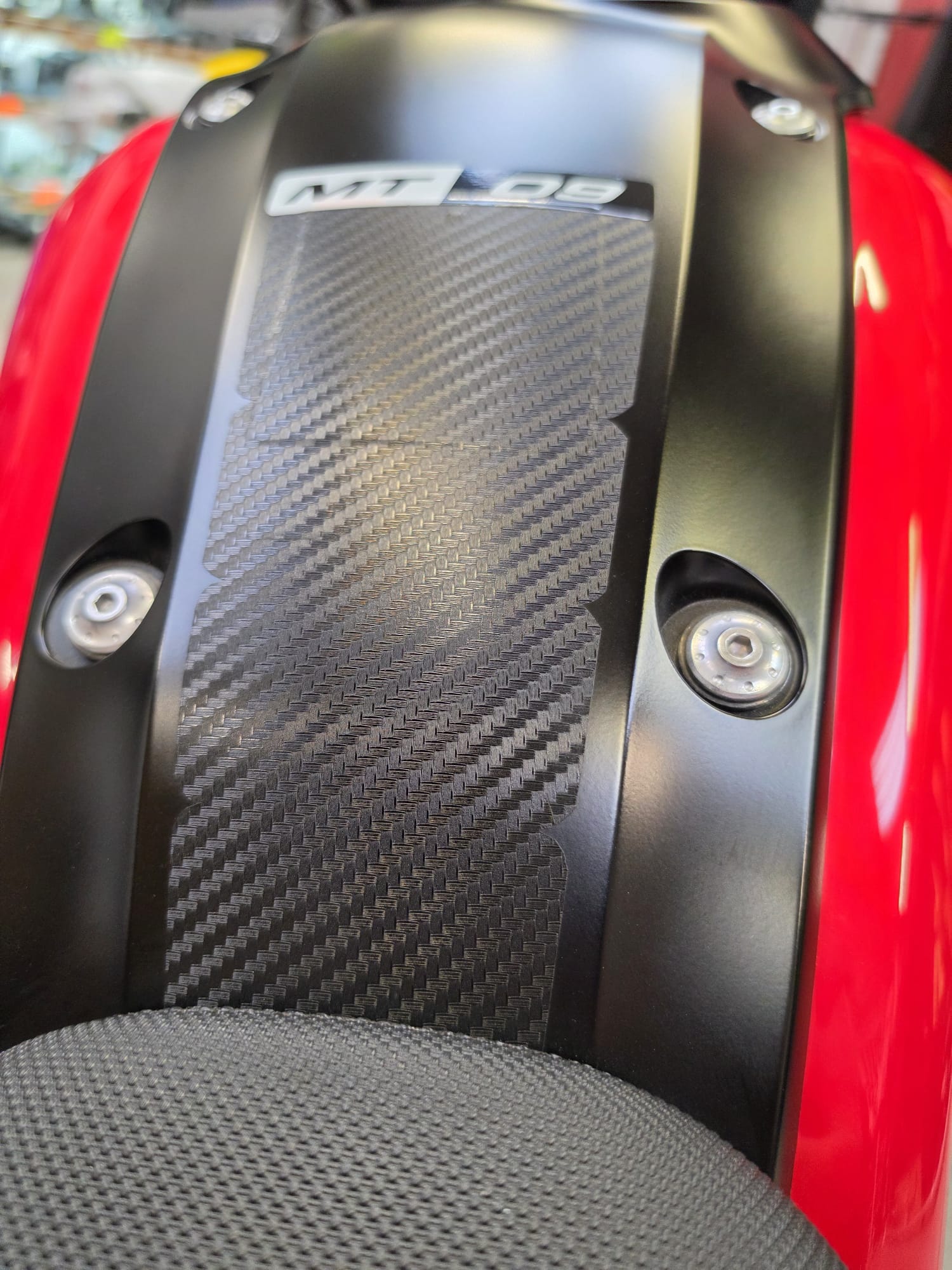 Yamaha XSR900 - Red
