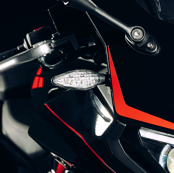 Lexmoto LXR 125 - Black Red/Gold