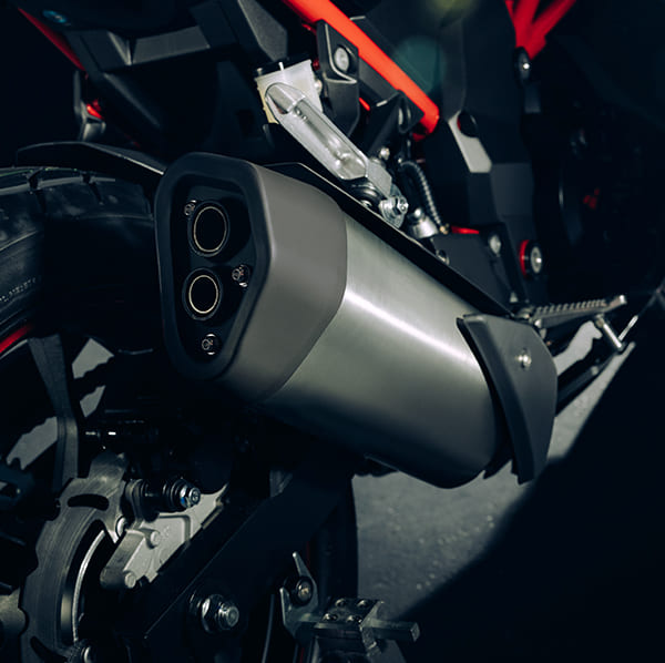 Lexmoto LXR 125 - Black Red/Gold
